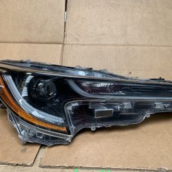 Right Headlight Toyota Corolla 2020-21
