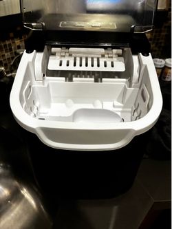 Countertop Ice Maker - Portable Mini Ice Machine