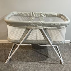 MiClassic Foldable Bassinet with Travel Case