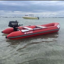 Inflate dinghy 12.5 ft with mercury engine 6hp like new all