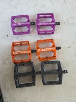Deity bicycle pedals