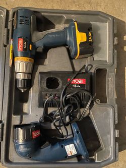 Ryobi 14.4V Cordless Drill Set with Case