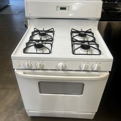 GE GAS STOVE 30”WIDE IN WHITE 
