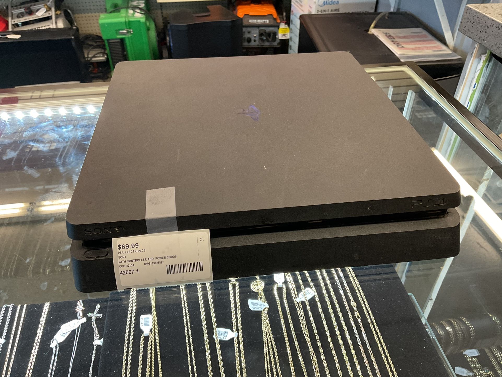 PS4 Slim 42114-1
