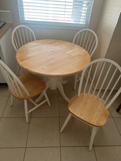 Round Wood Dining Table with 4 Chairs
