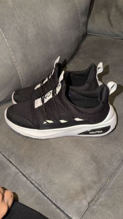 Never Worn Nautica Sneakers- Size 5
