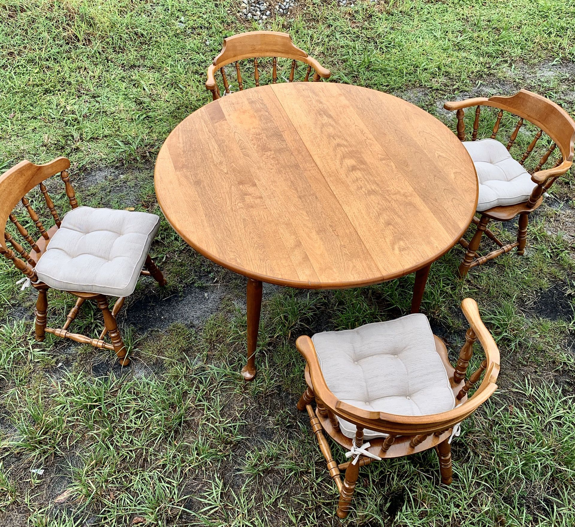 Kitchen table and chairs with leaf