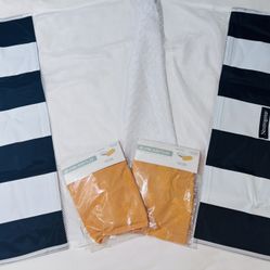 pool float & 2 Pillows