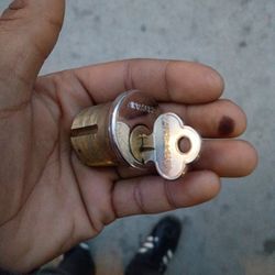 2 Cylinder With 1 Key Keyed Alike 