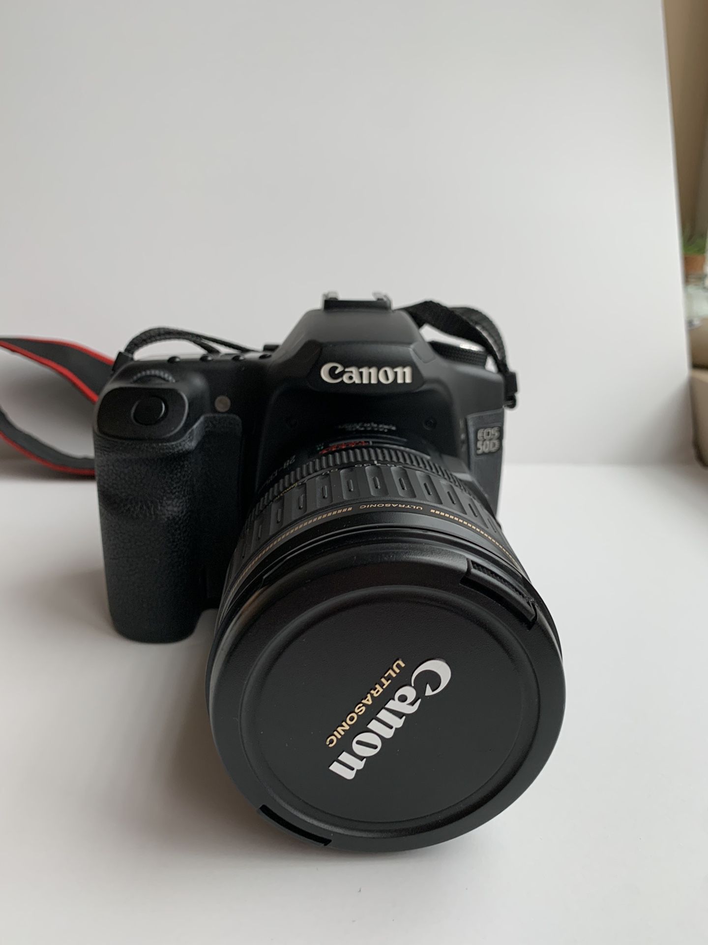 Canon EOS 50D Camera with 28-135mm lens