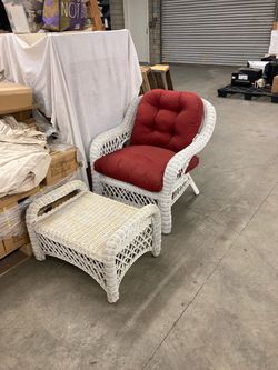 Wicker Chair with Ottoman