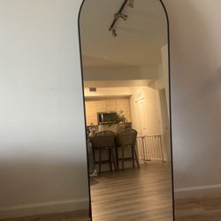Full-Length Arched Floor Mirror with Stand & Wall Mount – Black Metal Frame