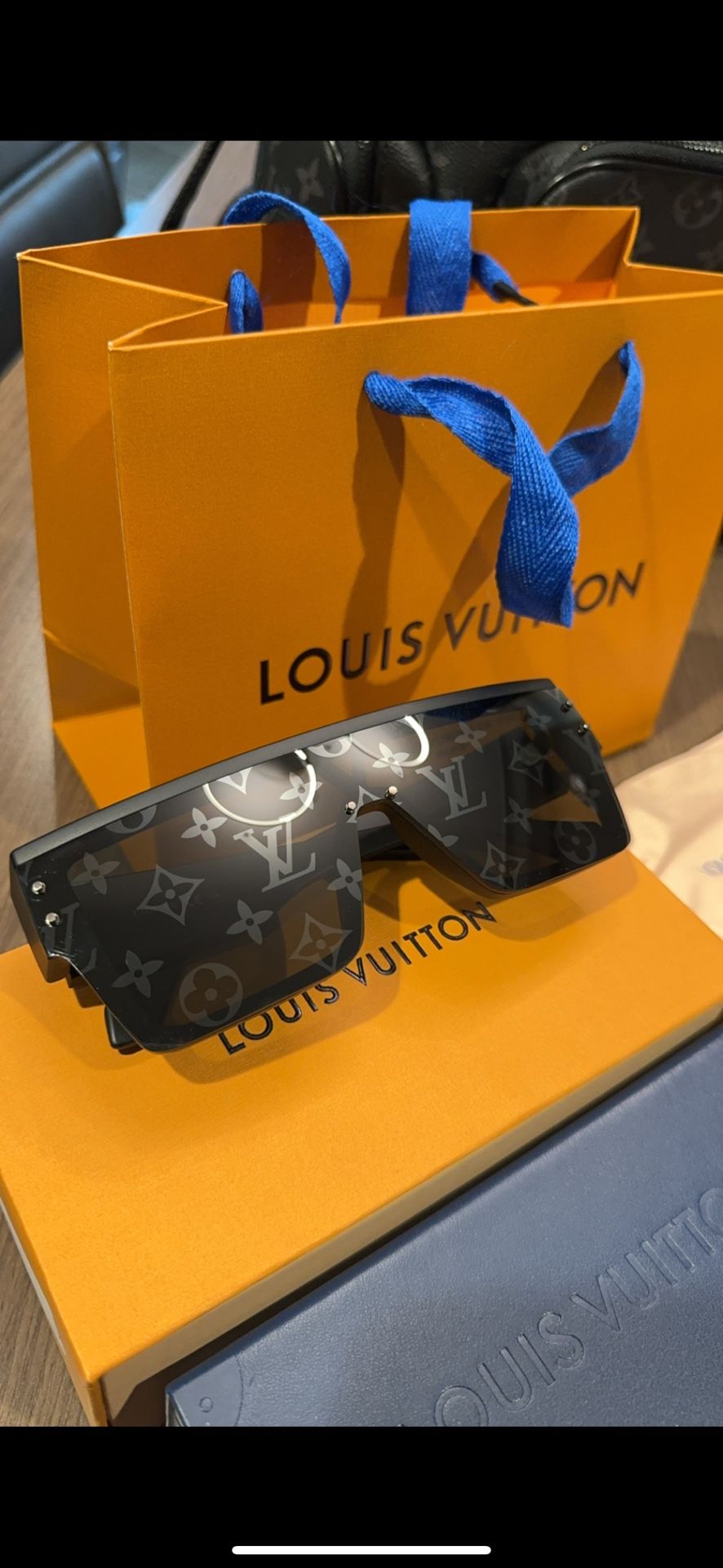 Louis Vuitton LV Waimea Black Unisex Sunglasses