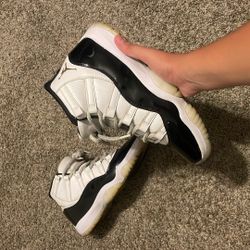 Air Jordan 11 Gratitude Size 8.5