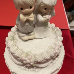 Precious moments musical Box 