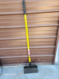 54" Multi-purpose Steel Scraper Shovel