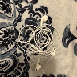 Apple EarPods with Cable