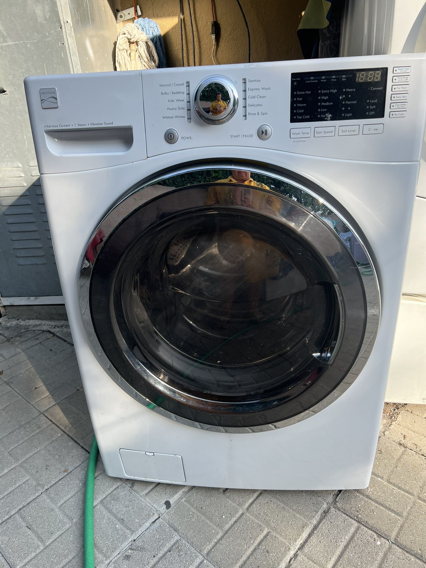 Kenmore He Washer In Good Condition. Azusa