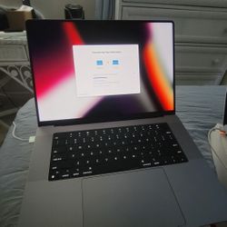 MacBook Pro 15.4" Mid-2015 Retina 2.8GHz i7 1TB SSD 16GB RAM