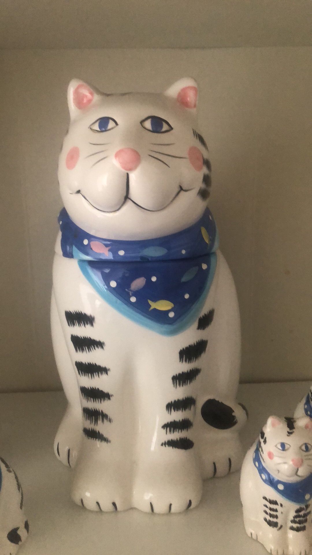 Cookie Jar that Meows