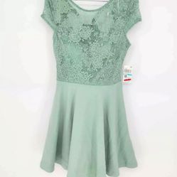 New with tags mint green b.Darlin dress size 5 / 6