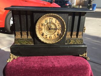 Mantle Clock