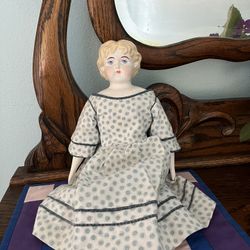 Martha Washington Doll
