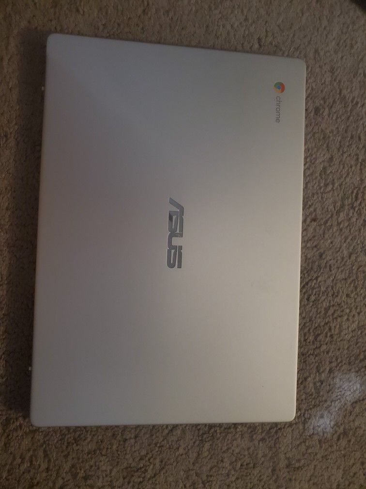 Asus 14 " Chrome Laptop