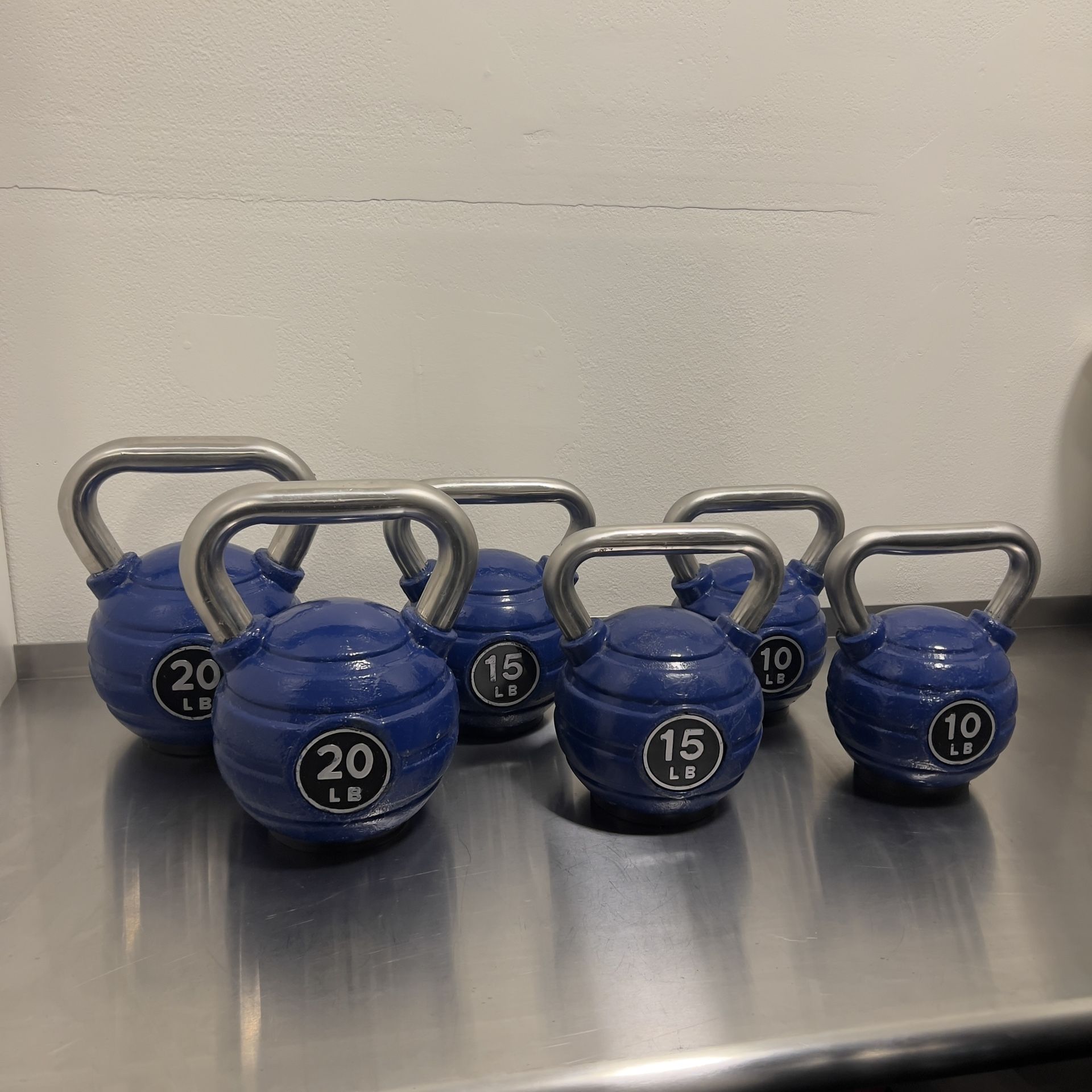 Kettlebell Set – Pairs of 10lb, 15lb, 20lb