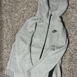 Kids XL grey Nike Tech 