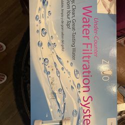 Under counter water filtration system