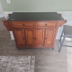 Kitchen Island 