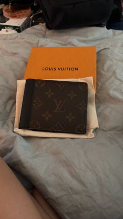 Louis vuitton man wallet