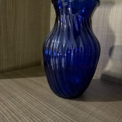 Cobalt Blue Glass Vase – Excellent Condition