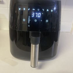 Sboly 5.7 qt Digital air fryer - Open box never used. Only opened for review 