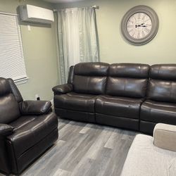 2 Set Of All Real Leather Electric Recliners Like New Less Hardly Used 