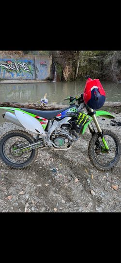 2009 Kawasaki kx450 dirtbike