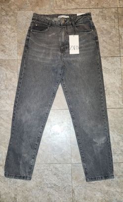 Zara woman's high rise mom fit distressed jeans new