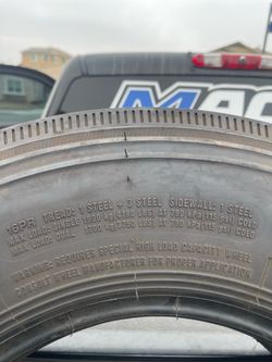 Flatbed dully trailer tires