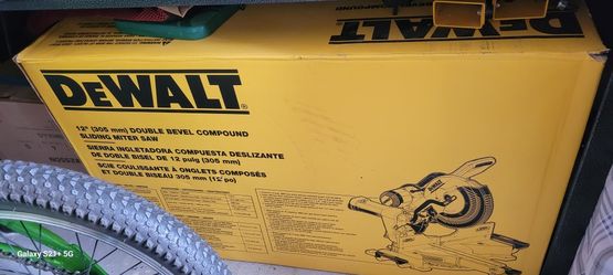 12 Milter Saw And Base