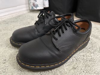 Dr. Martens men’s size 9