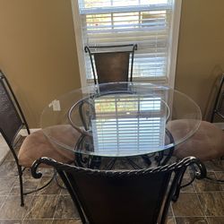 Kitchen Table with matching Bar Stools