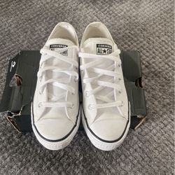 Converse Leather Size  3  Kids Or 6 Women 