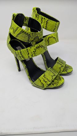 STEVE MADDEN HEELS