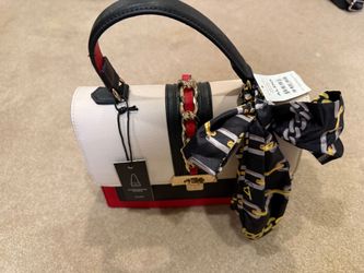 Aldo Purse