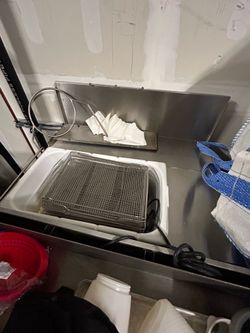 Kitchen equipment