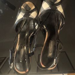 Authentic Burberry Shoes 