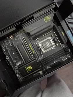 MSI MAG B860 TOMAHAWK MAX WIFI Motherboard