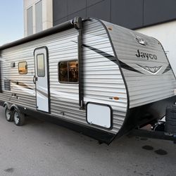2020 JAYCO JAY FLIGHT TRAVEL TRAILER