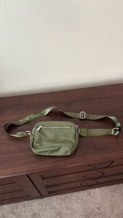 Fanny pack / crossbody
